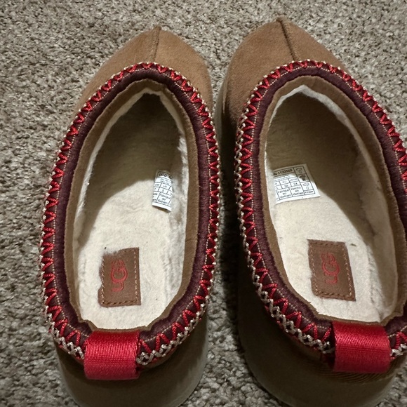 UGG Tazz - Picture 2 of 4